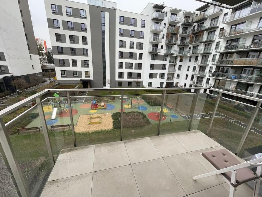 Forum Wola Fine Apartment Warsaw Ngoại thất bức ảnh